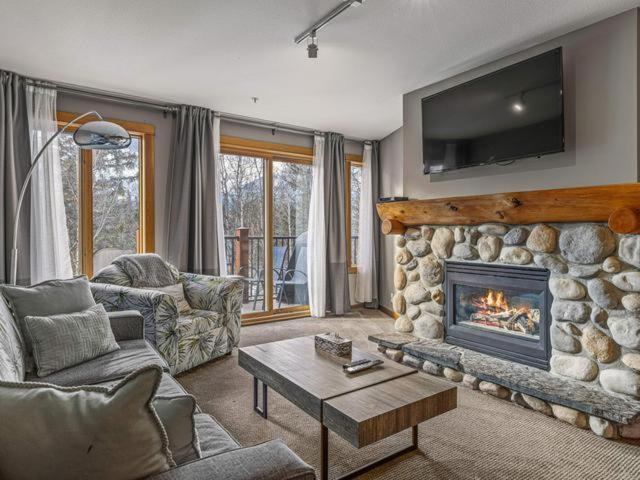 Creekside Downtown 2 Bedroom Managed By Little Sister Getaways